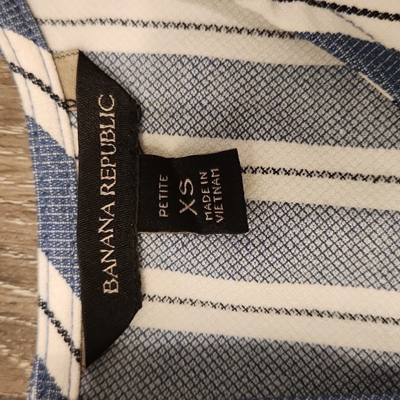 Banana Republic Top - Picture 2 of 5